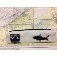 trousse requin noir (4)